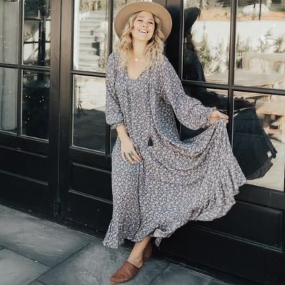 Carly Jean Los Angeles - Laurel Dress